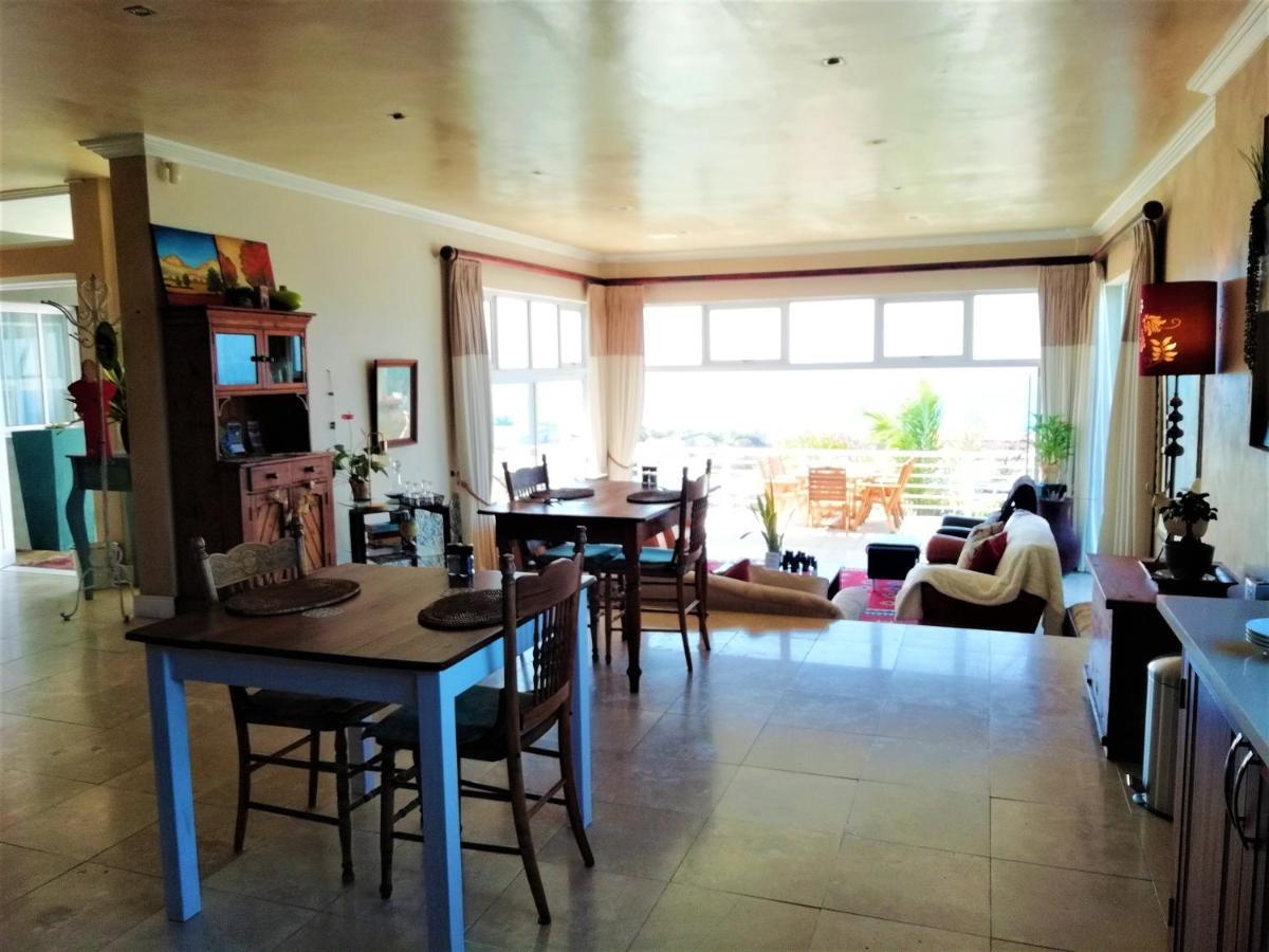 4 On Montagu Accommodation Mossel Bay Esterno foto
