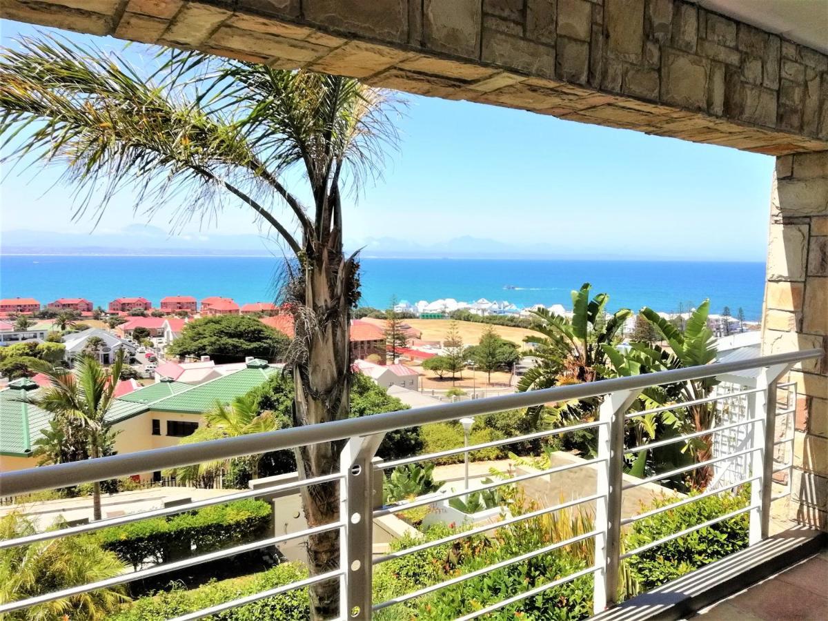 4 On Montagu Accommodation Mossel Bay Esterno foto