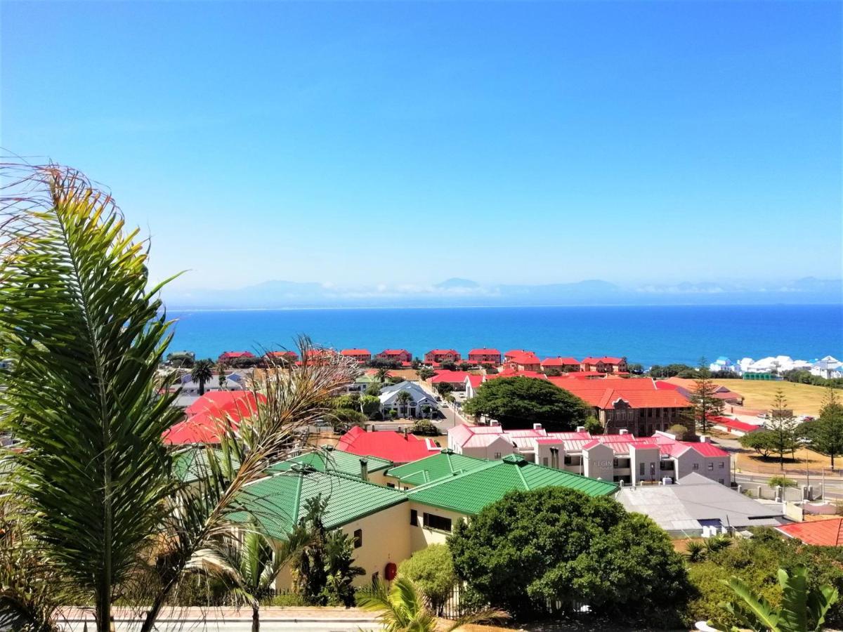 4 On Montagu Accommodation Mossel Bay Esterno foto